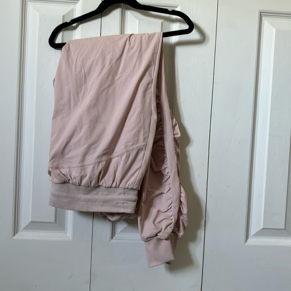 lululemon dance studio joggers